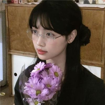 容基耶尔女士